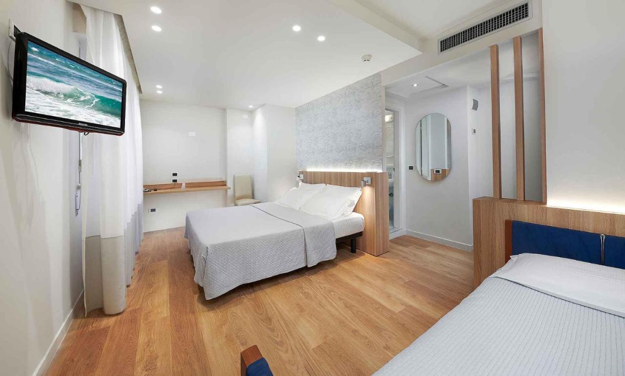Hotel Antibes Riccione Exteriér fotografie